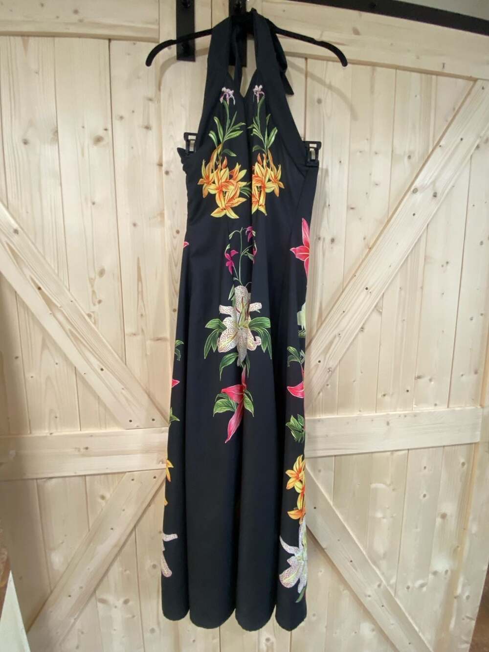 Black Floral Print Halter Neck Maxi Dress 15 pit to pit